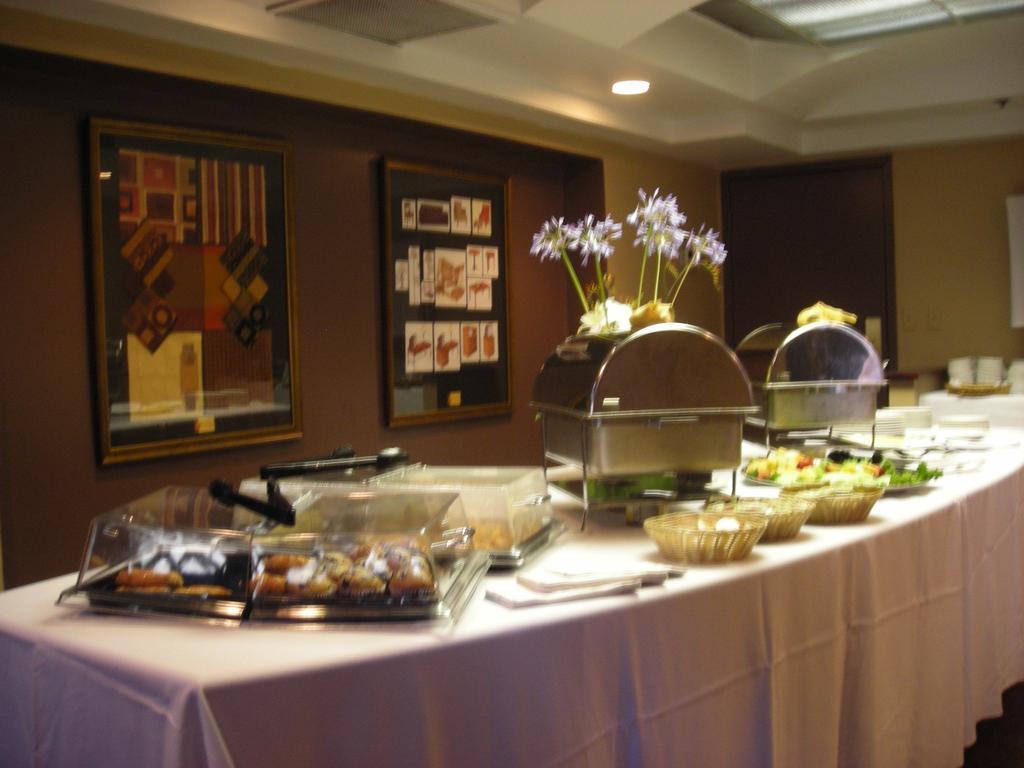 Quality Hotel Downtown-Inn At False Creek Ванкувер Екстер'єр фото